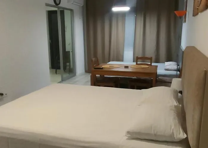 Dc Ghencea 158 Self Check-in *